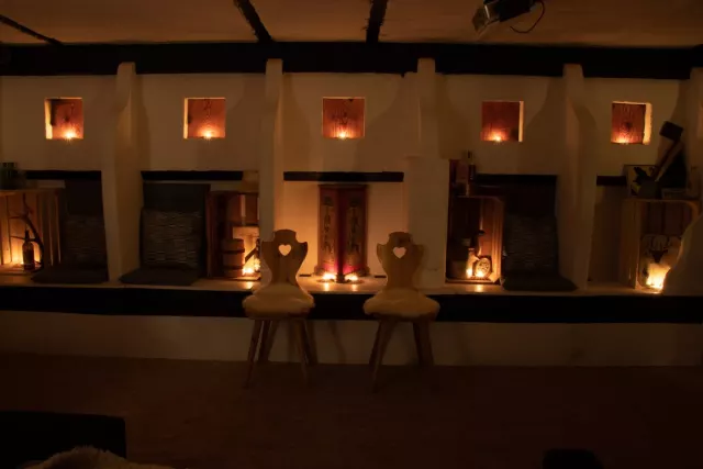 Le bar éclairé à la bougie